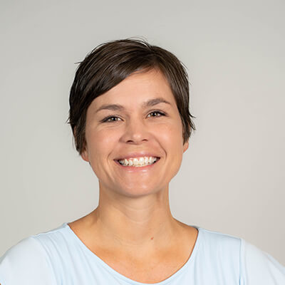 Dr. Lindsay Kinnebrew headshot photo