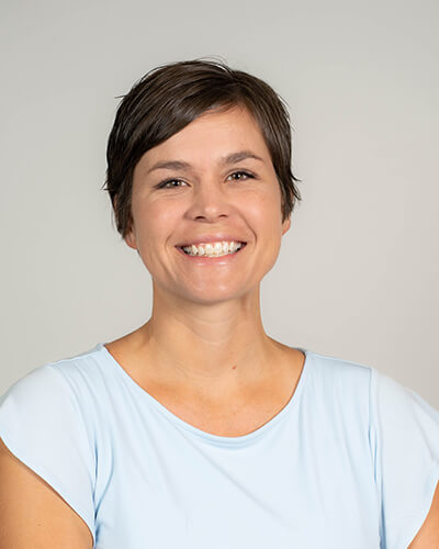 Dr. Lindsay Kinnebrew headshot photo