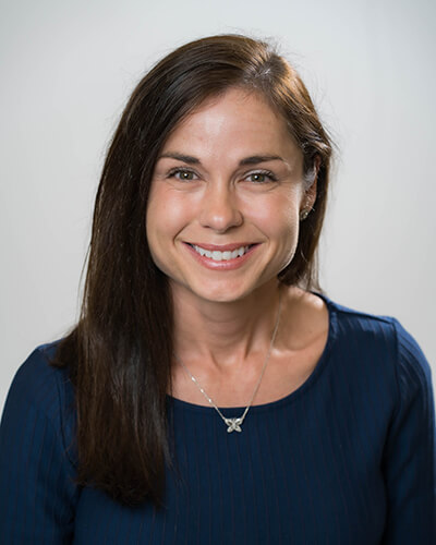 Jennifer Campbell headshot photo